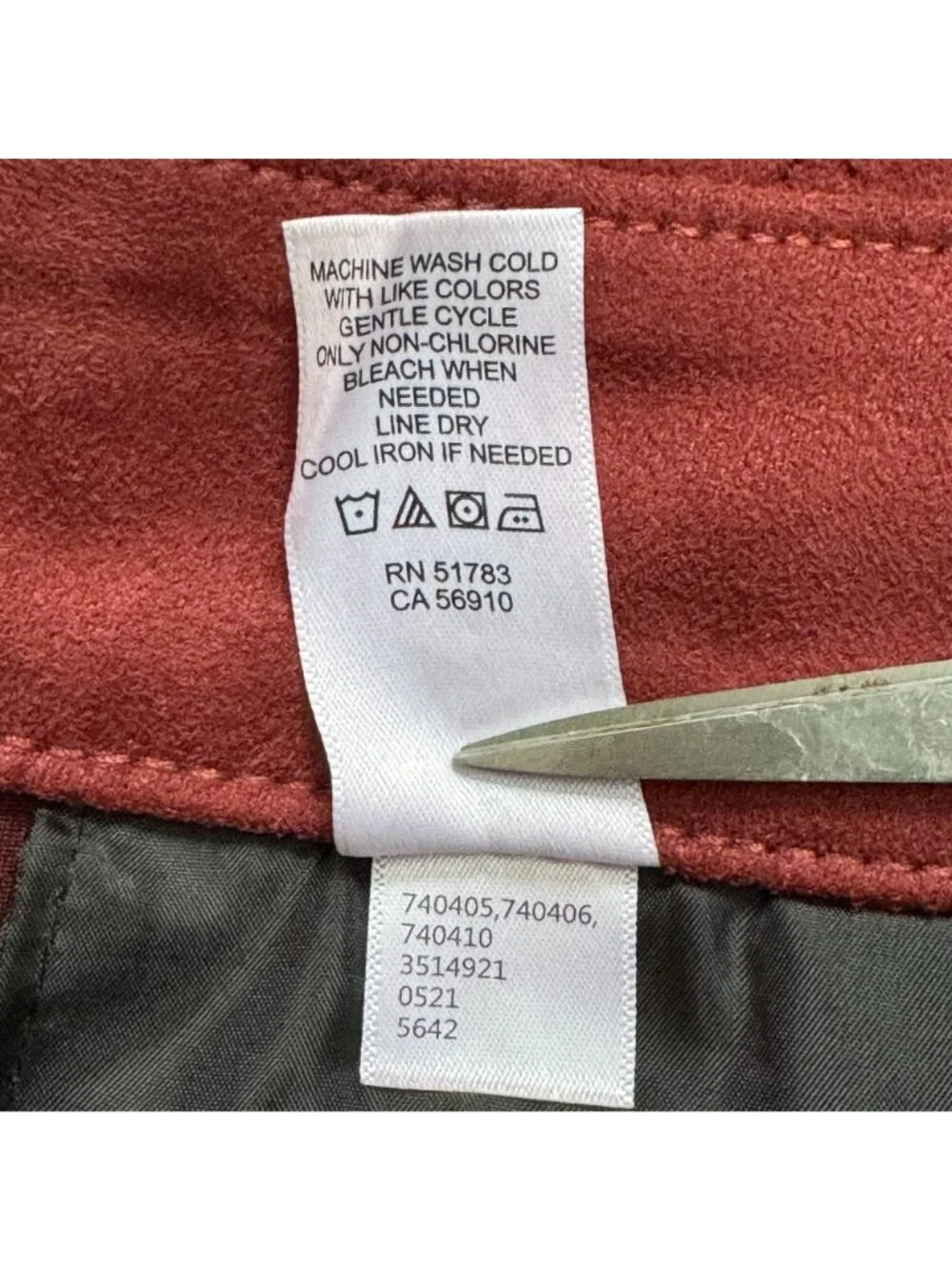 Maurices Faux Suede Mini Skirt Burgundy Red Button Front Chic Academia Size 2